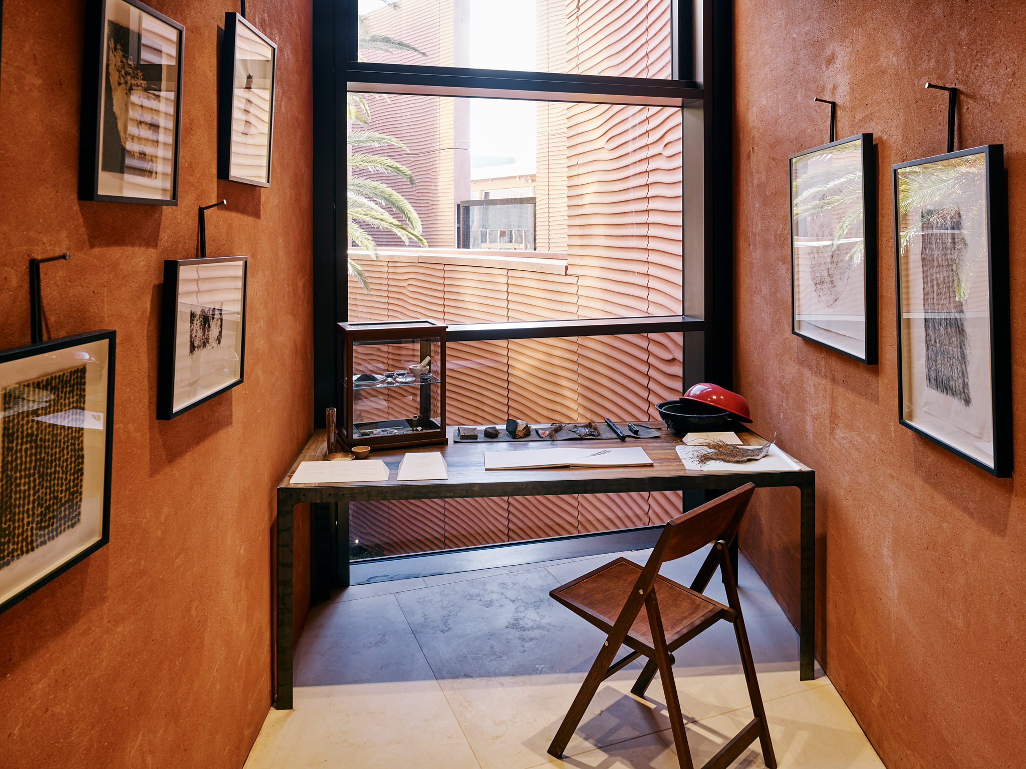 E15547 Alpa 050408 SCREEN